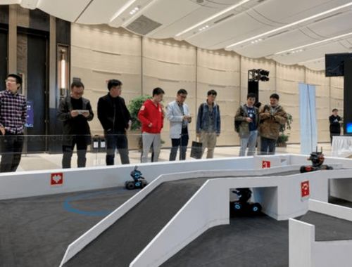 5.1玩转科技点燃梦想——与梦庄科技的邂逅，开启探索未来之旅